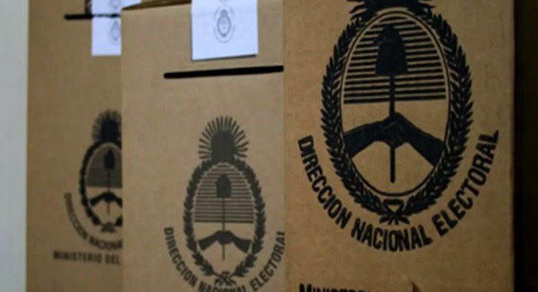 Se vienen cuatro elecciones a gobernador, dos PASO y una provincial legislativa