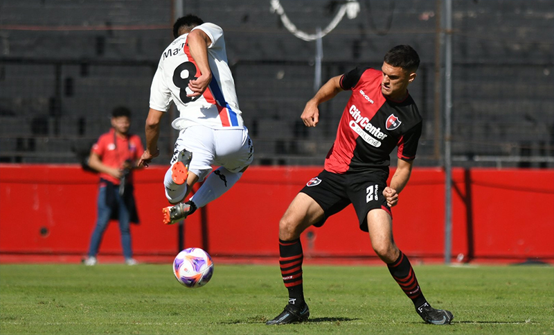 Newell’s impuso superioridad en Reserva y goleó a Tigre por 4 a 0