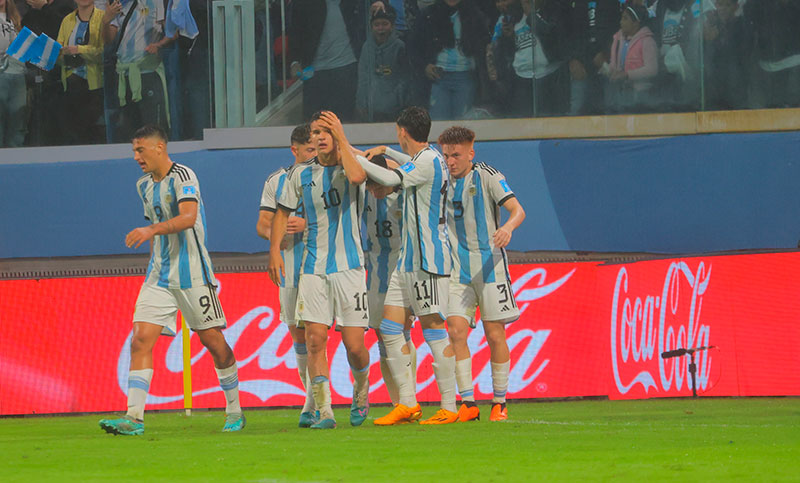 Mundial Sub 20: en su estreno, Argentina venció 2 a 1 a Uzbekistán en Santiago del Estero