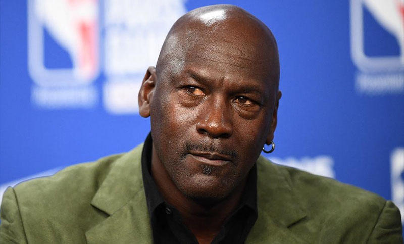 Michael Jordan venderá a los Charlotte Hornets