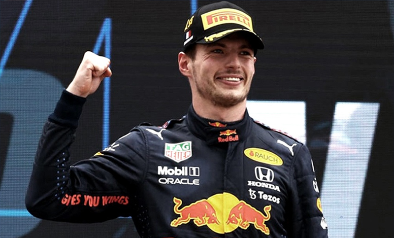 Max Verstappen se adjudica el éxito de Red Bull