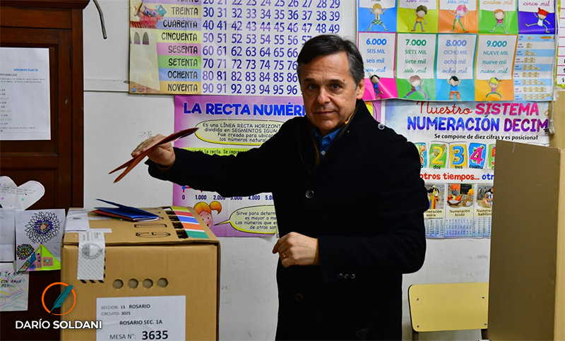 Giuliano votó en Rosario y cuestionó las «acusaciones cruzadas» en Unidos para Cambiar Santa Fe