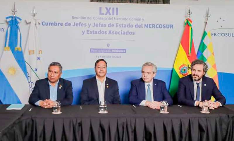 Argentina y Bolivia firman acuerdo que permite reconocimiento y canje de licencias de conducir