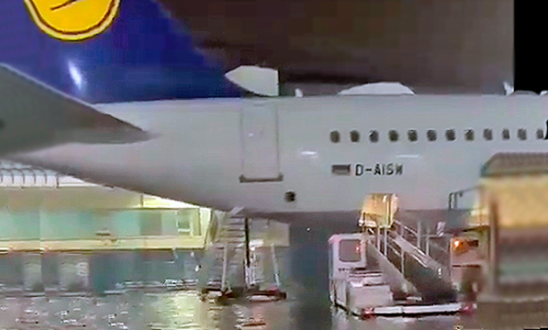 El aeropuerto de Frankfurt se inundó por intensas lluvias y afectó a unos 70 vuelos