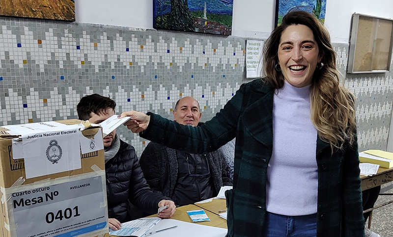 Manuela Castañeira: «Hay que votar porque es un derecho que se conquistó con la protesta social»
