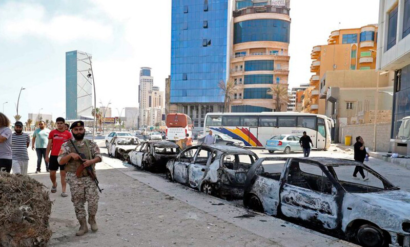 Los enfrentamientos en la capital de Libia dejan 27 muertos y más de cien heridos