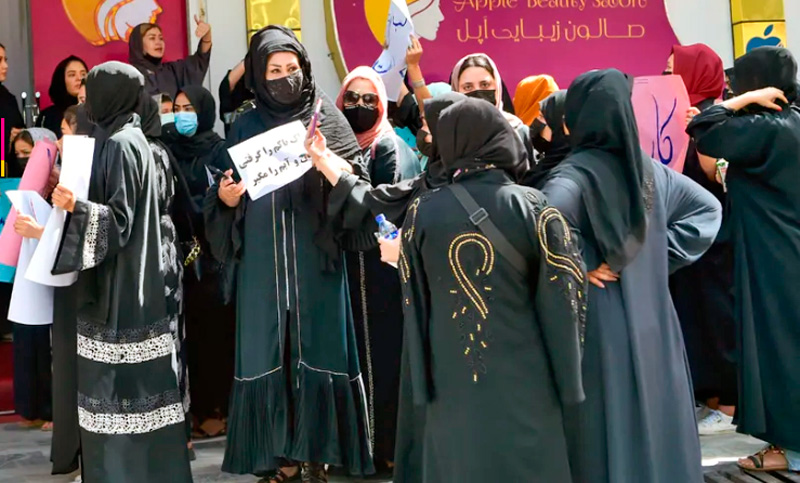 Según una investigadora afgana «las protestas de mujeres son la única resistencia contra los talibanes»