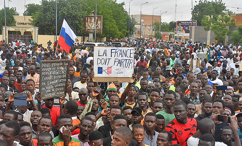 Cientos de personas se manifiestan en Níger a favor de los golpistas