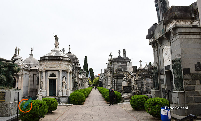El cementerio El Salvador ofrece una visita guiada, con entrada libre y gratuita