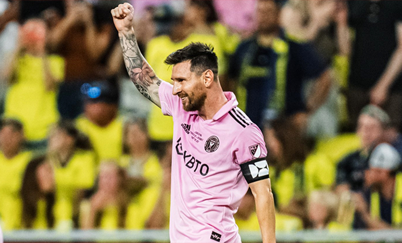 Lionel Messi puede quedar hoy a las puertas de un nuevo título