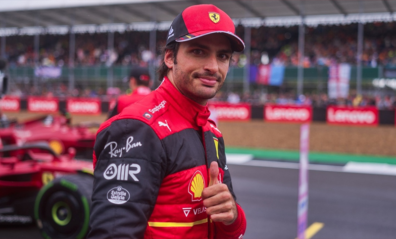 Carlos Sainz Jr. podría dejar Ferrari en 2025 y ya se reunió con una escudería nueva