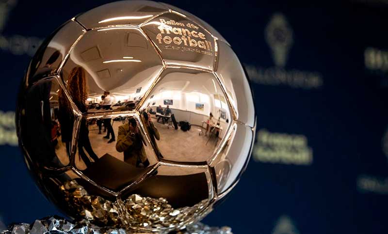 Cuatro futbolistas argentinos entre los nominados al Balón de Oro