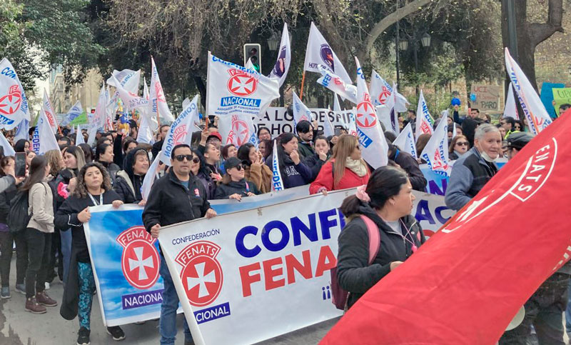 Trabajadores de la salud de Chile anuncian un paro nacional tras 6.300 despidos