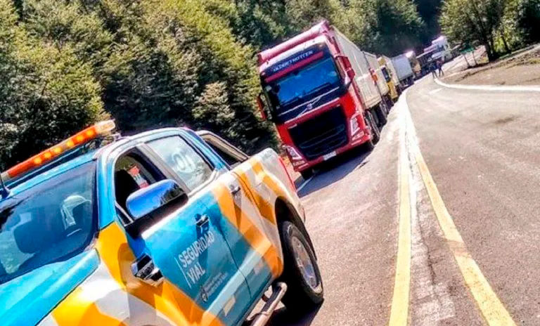 El intendente electo de Bariloche advirtió que no dejará pasar a los camiones trasandinos