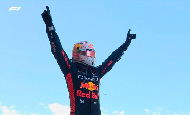 Verstappen arrasó en Japón y quedó a un paso del tricampeonato
