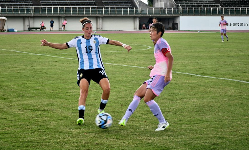 Tras sufrir una goleada, la selección femenina ahora empató sin goles con Japón
