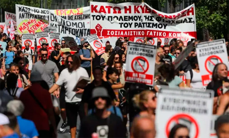 Aprueban reforma laboral en Grecia: las jornadas de trabajo serán de seis días y de hasta 13 horas