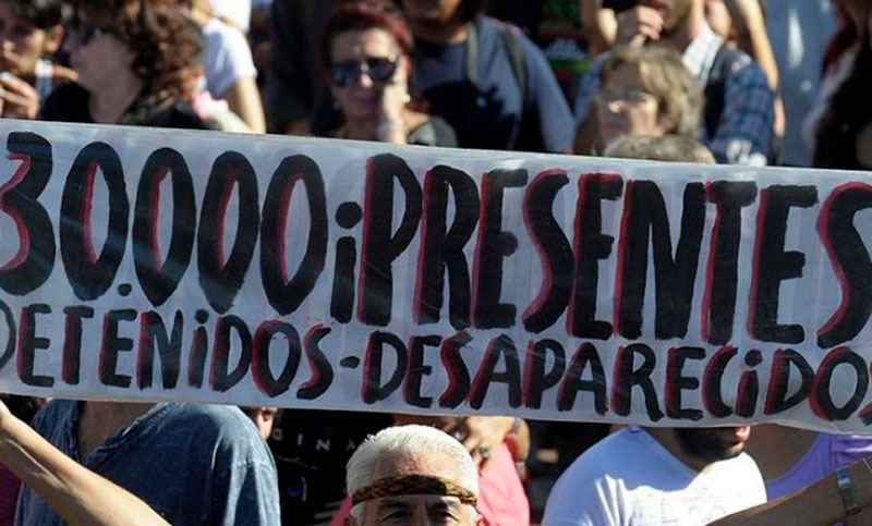 Dirigentes políticos y militantes de Derechos Humanos repudian a Javier Milei por negar los 30.000 desaparecidos