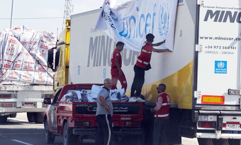 Según la ONU, se necesitan cientos de camiones a diario con ayuda humanitaria para la franja de Gaza