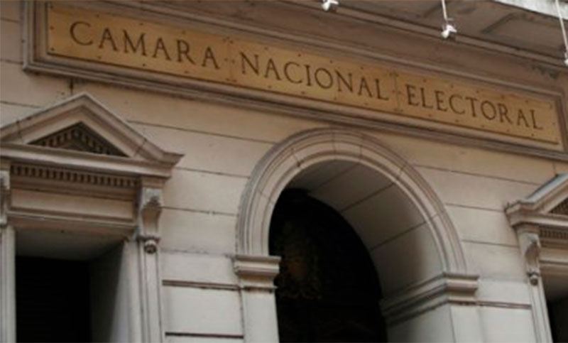 La Cámara Electoral reunió a equipos de Massa y Milei: hablaron de la transparencia de la elección