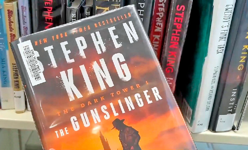 Prohíben más de 300 libros en Estados Unidos, entre los que se encuentran clásicos de Stephen King