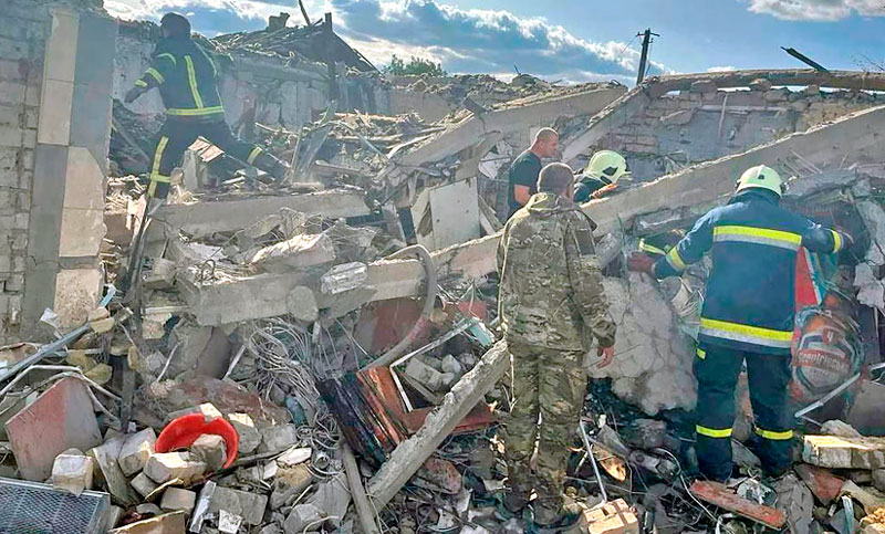 Al menos cuatro personas murieron por nuevos bombardeos rusos a Ucrania
