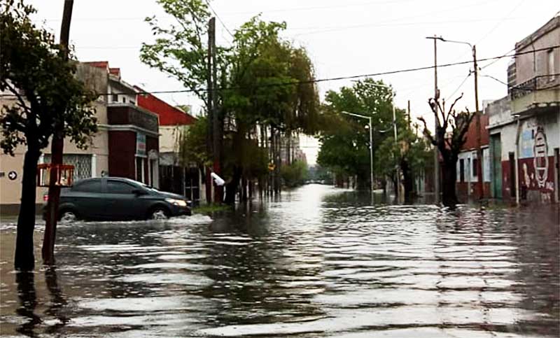 Feroz temporal hizo estragos en Buenos Aires y el conurbano: inundaciones, caídas de árboles y vuelos cancelados