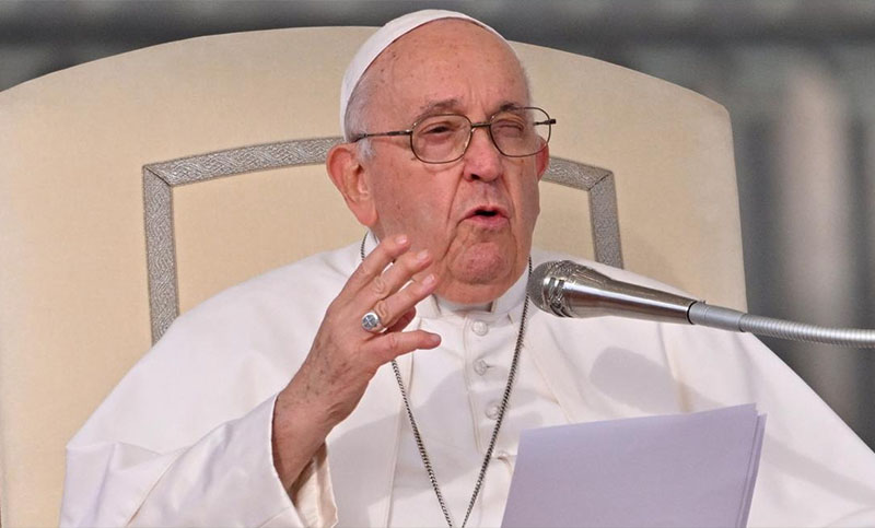 El Papa Francisco pidió «no confundir la fiesta» de Navidad «con el consumismo»