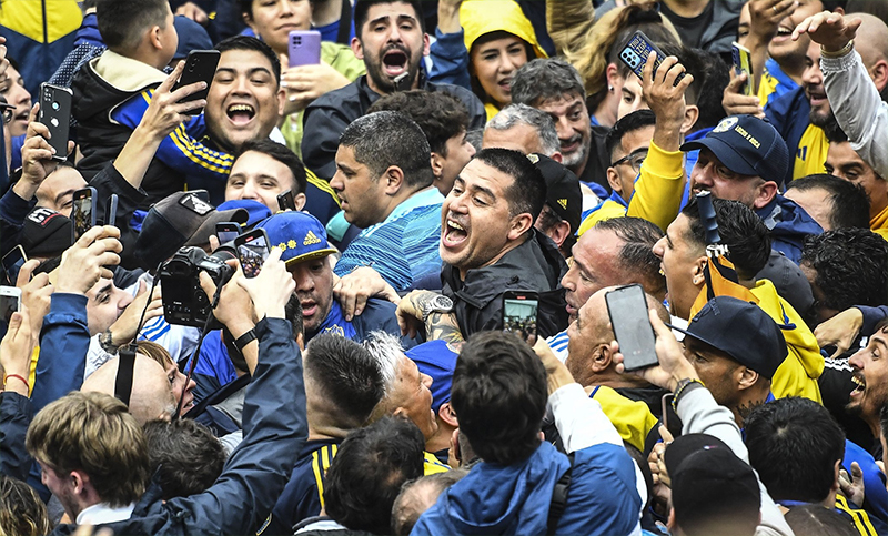 Riquelme le ganó la pulseada a Macri y es el nuevo presidente de Boca