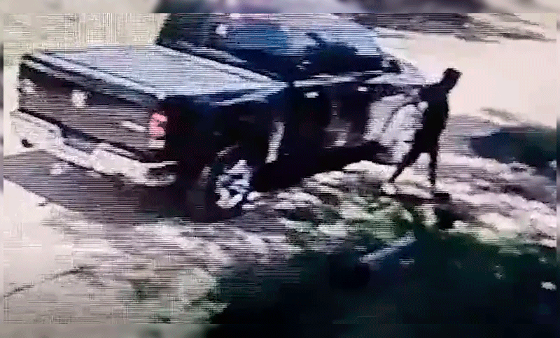 Un video muestra que Junior Benítez rompió la perimetral un día antes de que la ex novia se suicidara