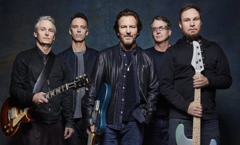 Pearl Jam anuncia álbum, gira internacional y lanza sencillo