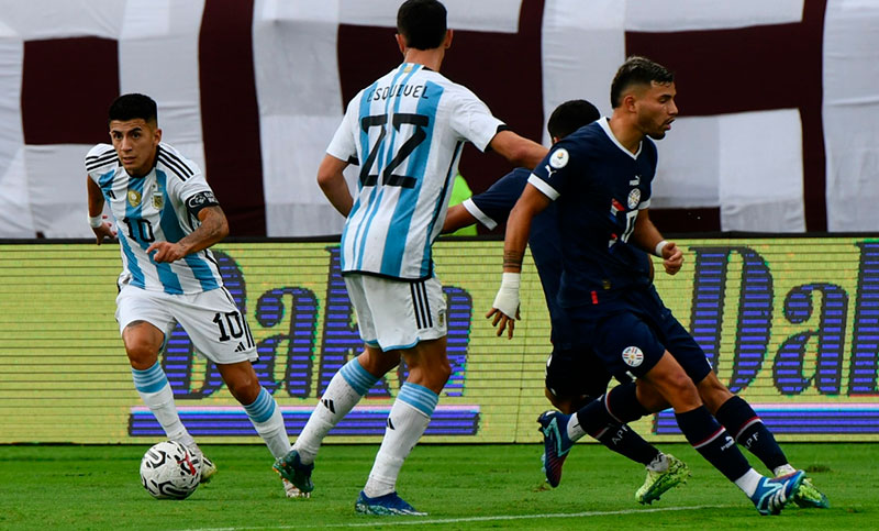 Argentina empató con Paraguay sobre el final y todavía tiene chances de clasificar