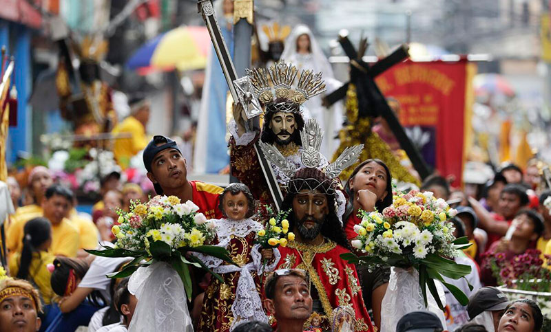 Devotos católicos fueron clavados a cruces en Filipinas durante la celebración del Viernes Santo