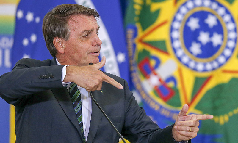 Ex jefes militares de Brasil contaron que Bolsonaro los convocó para hacerle un golpe a Lula