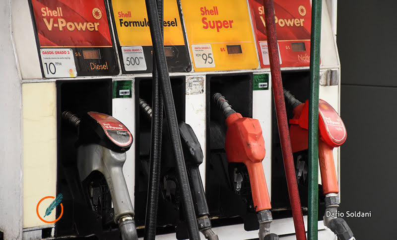 Ante la disparada de precios, cayó el consumo de combustibles en casi todo el país
