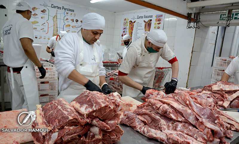 Gremio de la carne acordó un aumento salarial del 40% de forma trimestral
