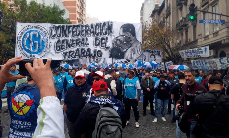 Día del Trabajador: sindicatos y organizaciones sociales movilizaron por el centro porteño
