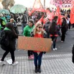 La Provincia descontará el día a los docentes que se sumen al paro en rechazo a la reforma previsional