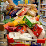 Consumo masivo, golpeado: las ventas en supermercados y autoservicios se derrumbaron 20% interanual en octubre