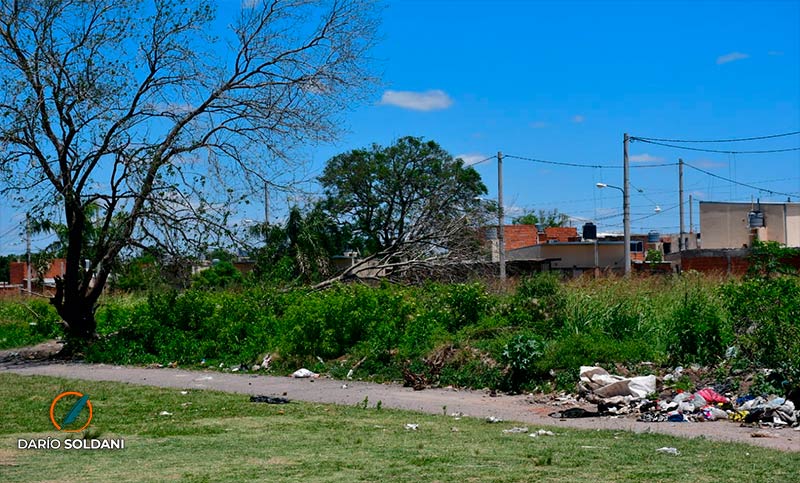 Un club sin predio reclama terrenos abandonados para seguir funcionando en barrio Bonano