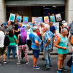 Jubilados rosarinos protestaron en las puertas del Pami: denuncian recortes y demoras en las prestaciones