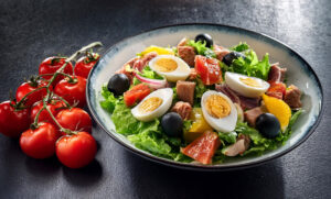 Ensalada niçoise o nizarda: receta tradicional francesa