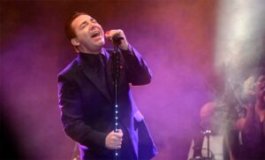 «Noches del Lunario»: luego de diez años Cristian Castro vuelve a Rosario con entradas agotadas