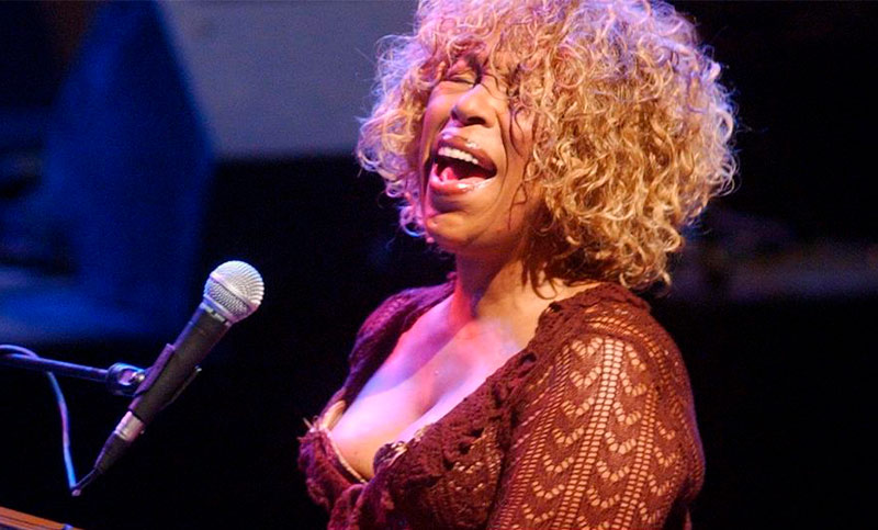 Murió la cantante Roberta Flack a los 88 años de edad